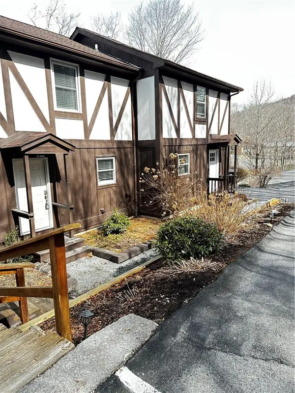 174 Grouse Moor Drive #2, Banner Elk, NC 28604