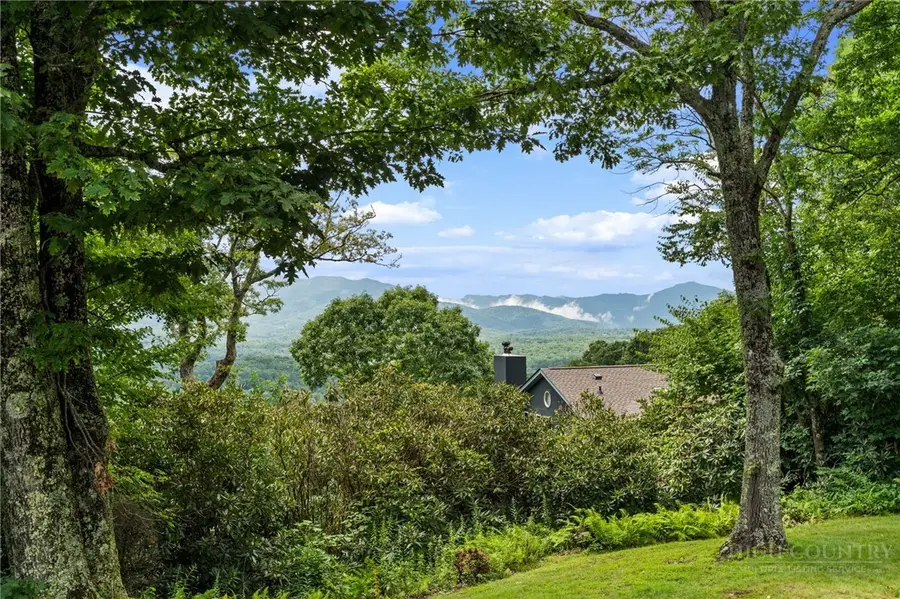 2996 Us Highway 221 S, Blowing Rock, NC 28605 - #3