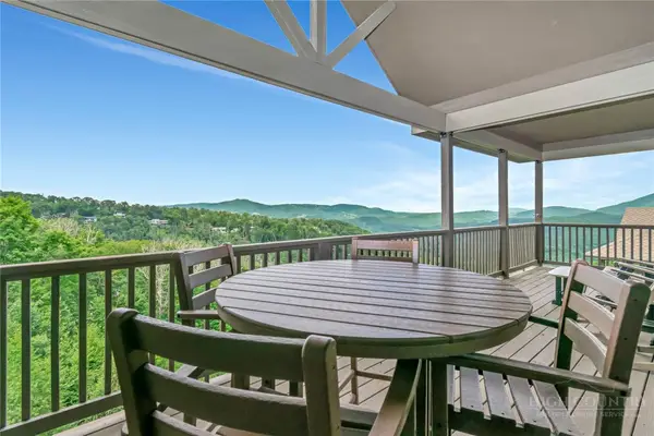 357 Pleasant View #3B, Sugar Mountain, NC 28604