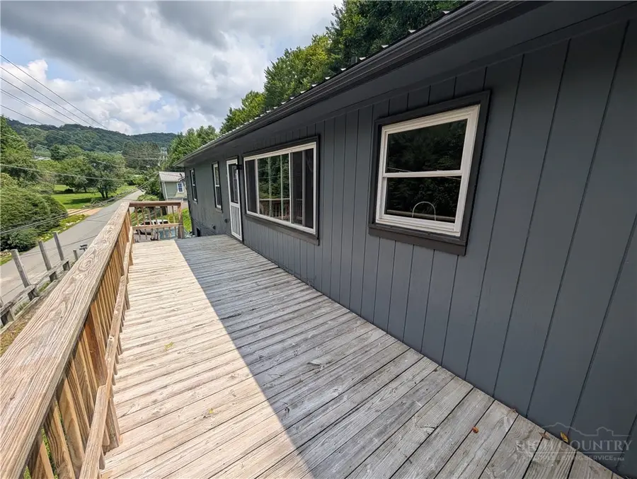 173 Old Turnpike Nw Road, Banner Elk, NC 28604 - #2