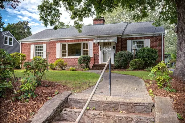 522 Kentwood Street, Lenoir, NC 28645