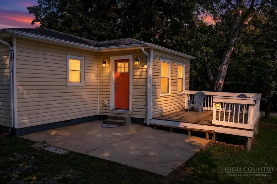 713 SW Wilmont Street, Lenoir, NC 28645 - #2