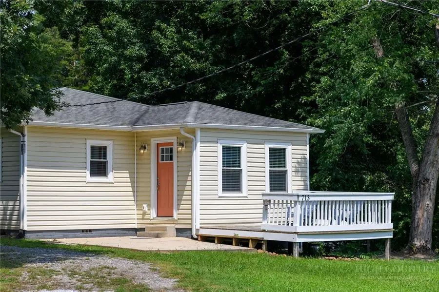 713 SW Wilmont Street, Lenoir, NC 28645 - #3
