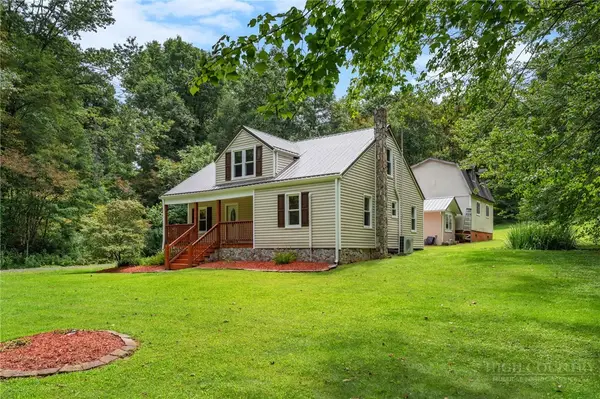 2253 Deep Ford Road, Lansing, NC 28653