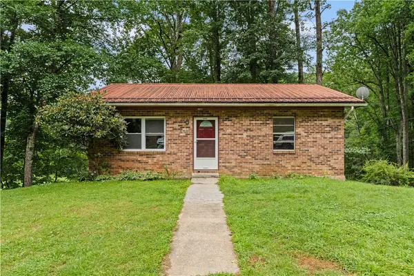 1895 Howard's Creek Road, Boone, NC 28607