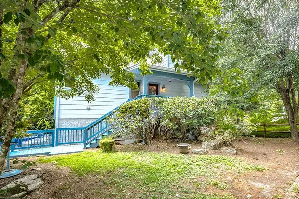 10 Valley Lane, Newland, NC 28657