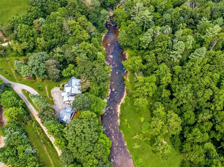 597 Auborn Trivette Road, Sugar Grove, NC 28679 - #2
