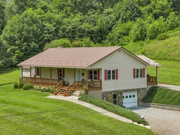 193 Roby Cornett Road, Vilas, NC 28692