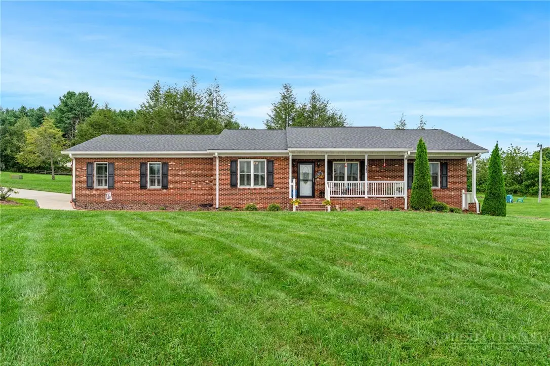 342 Willow Creek Drive, Jefferson, NC 28640 - #1