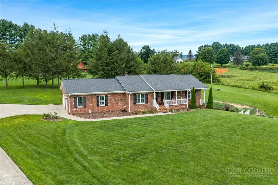 342 Willow Creek Drive, Jefferson, NC 28640 - #2