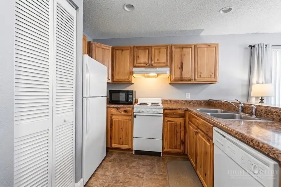 160 Zeb Street #C104, Boone, NC 28607 - #2