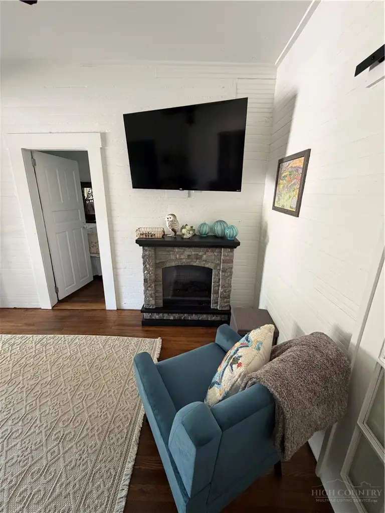 285 S Main, Sparta, NC 28675 - #3