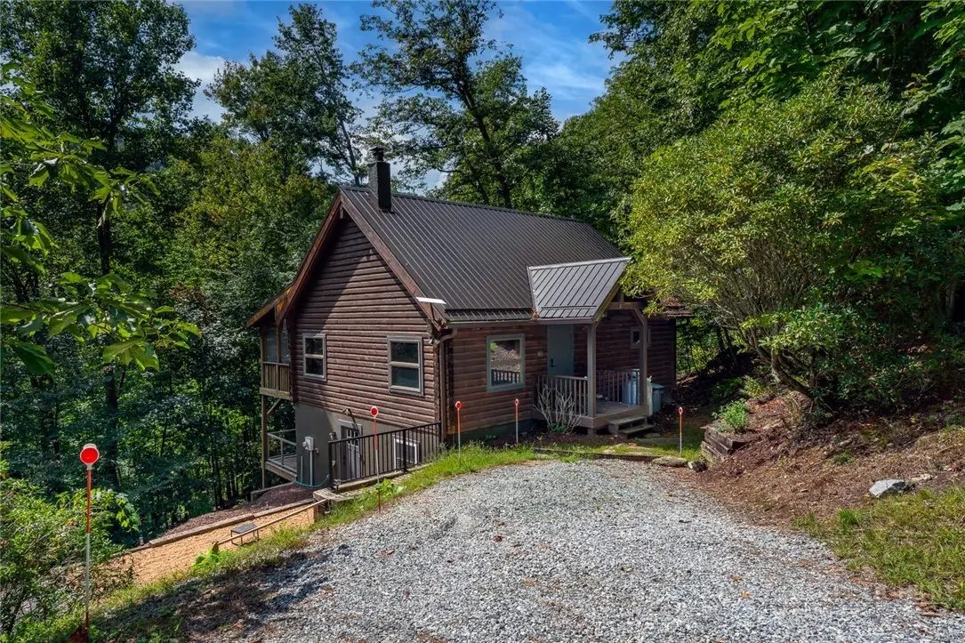 3925 Blackberry Crest Lane, Lenoir, NC 28645 - #1