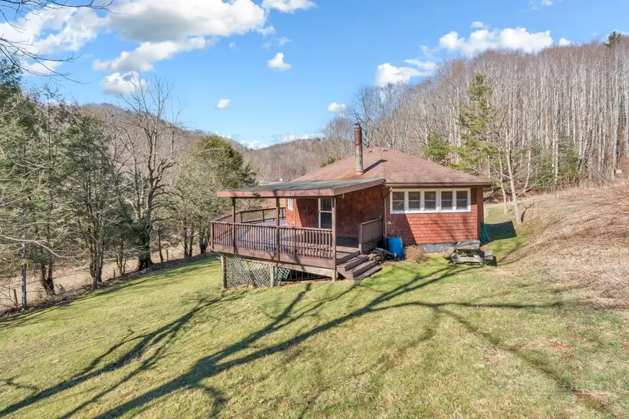 124 Bubbling Brook, Zionville, NC 28698 - #2