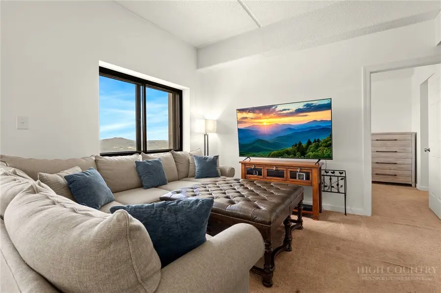303 Sugar Top Drive #3-2323, Sugar Mountain, NC 28604 - #3