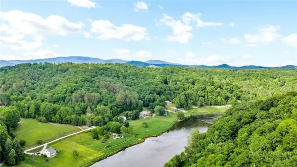7 Legra Road, Grassy Creek, NC 28631