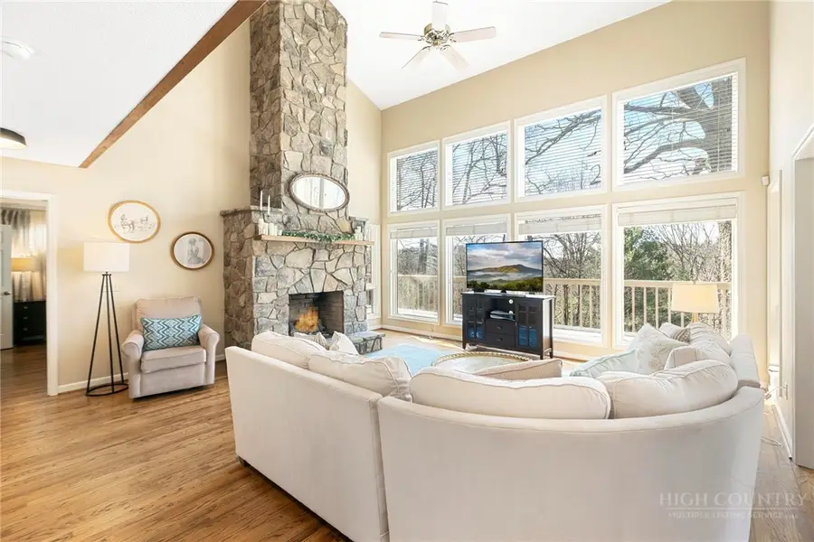 117 Sorrento Park Drive, Blowing Rock, NC 28605 - #2