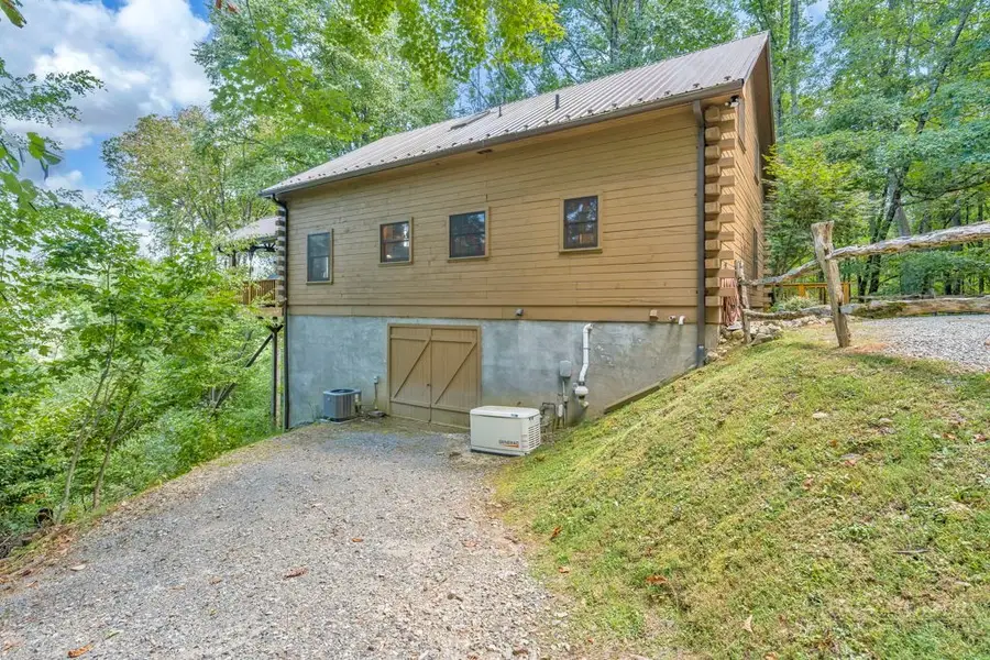 473 Double Knob Road, Banner Elk, NC 28604 - #3