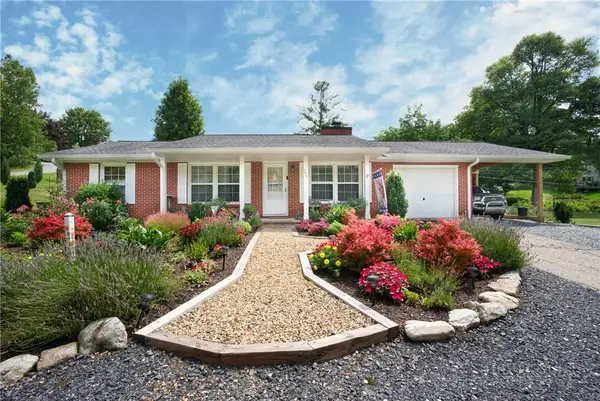 590 Cranberry Street, Newland, NC 28657
