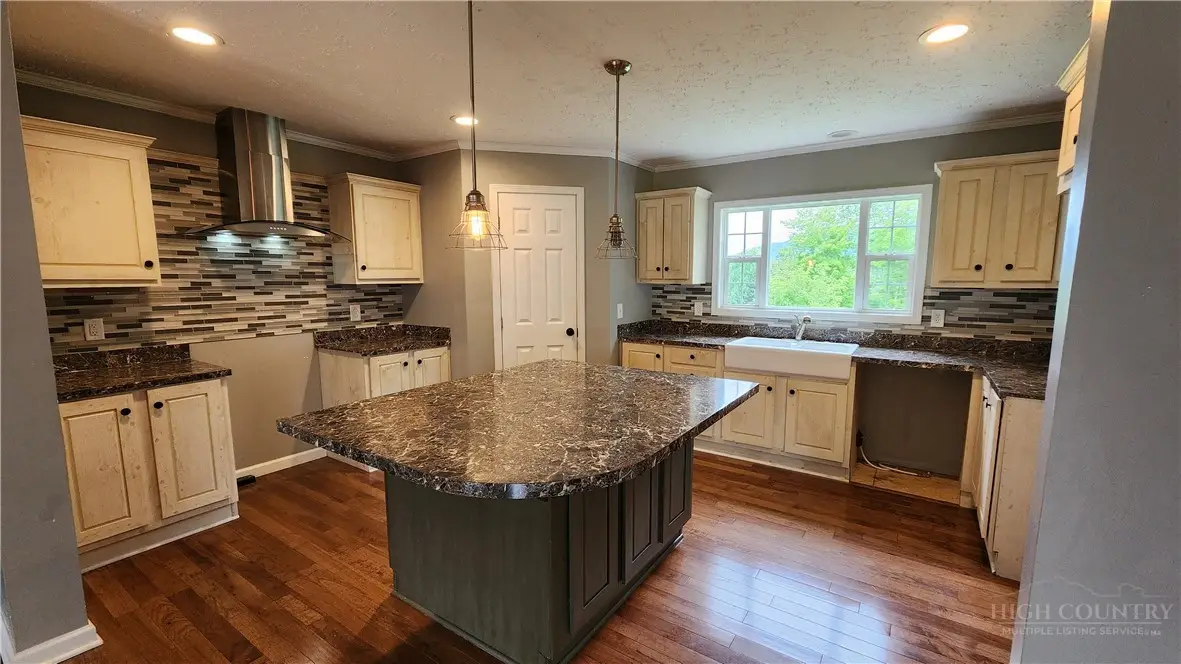 967 Barnardsville Highway, Weaverville, NC 28787 - #1