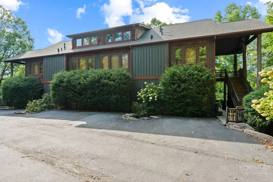 154 Falls Creek Parkway #4, Elk Park, NC 28622 - #2