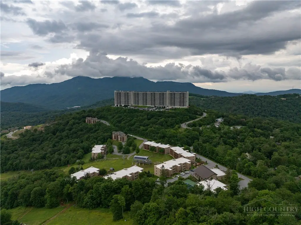 303 Sugar Top Drive #2301, Sugar Mountain, NC 28604 - #1
