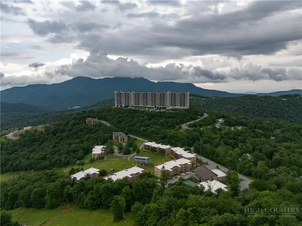303 Sugar Top Drive #2301, Sugar Mountain, NC 28604