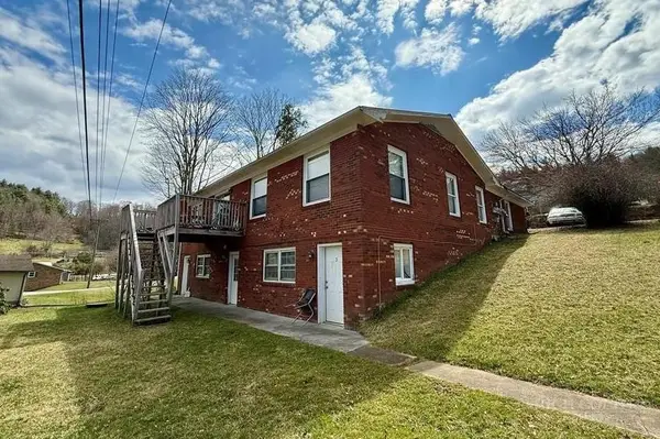 210 Howards Creek Road, Boone, NC 28607