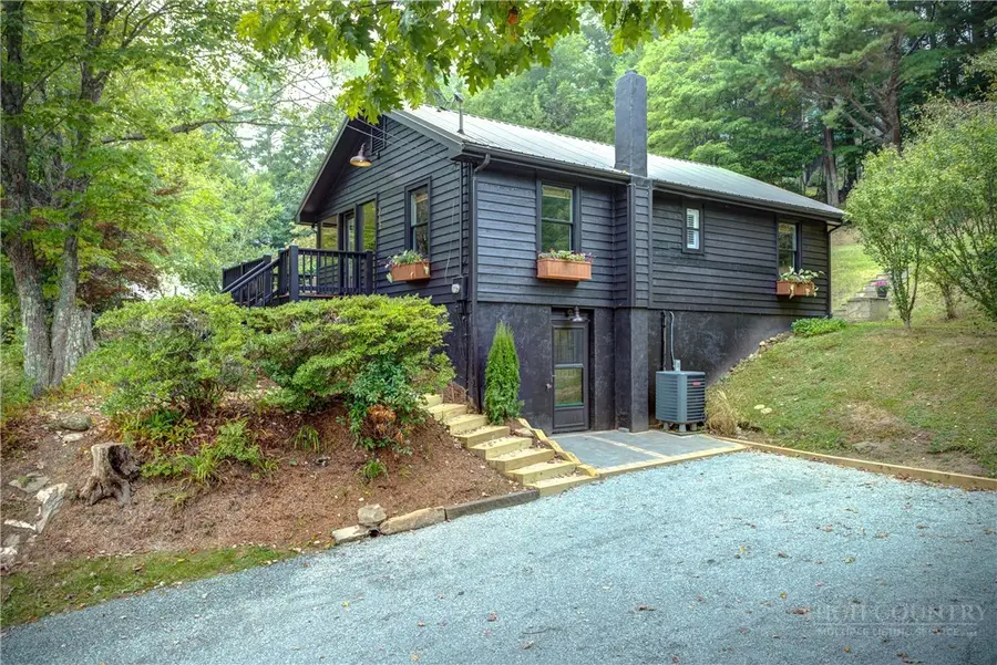 712 Ransom Street, Blowing Rock, NC 28605 - #2