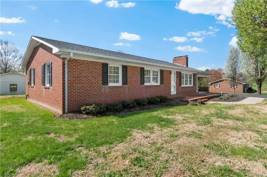 612 E Main Street, Boonville, NC 27011 - #3