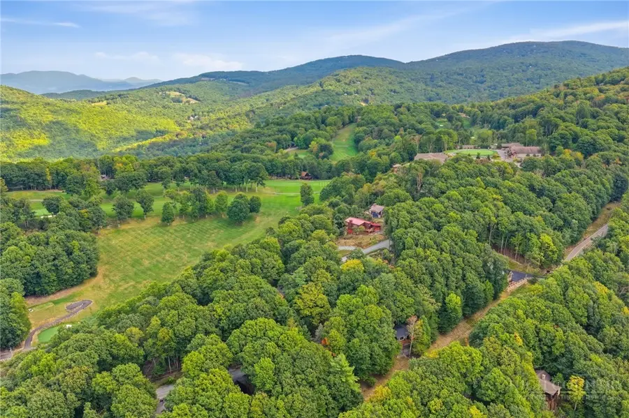 135 Clubhouse Road, Beech Mountain, NC 28604 - #2