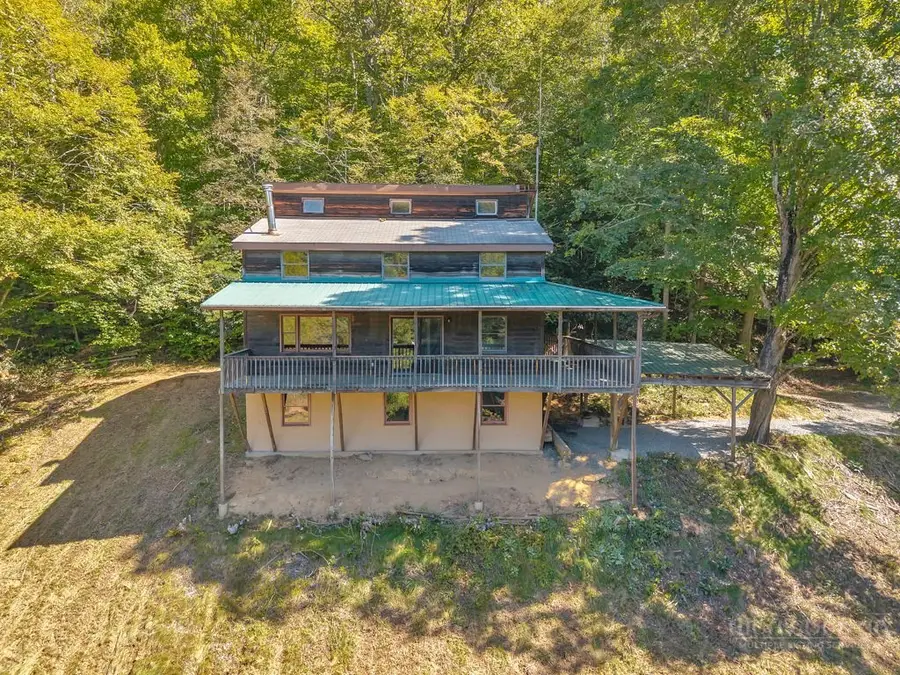 913 Horseshoe Trail, Lansing, NC 28643 - #3
