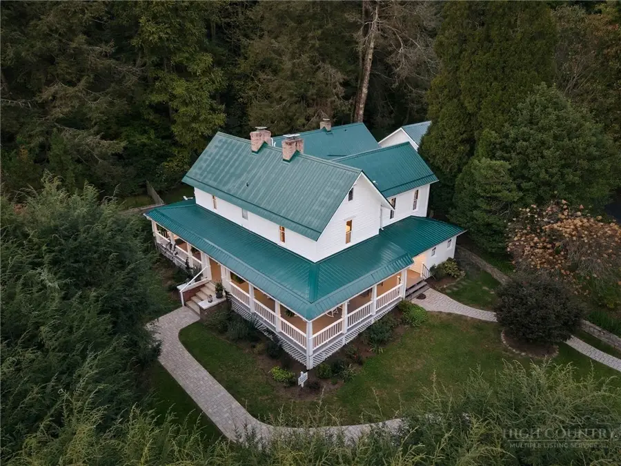 404 Old Bristol Road, Boone, NC 28607 - #2