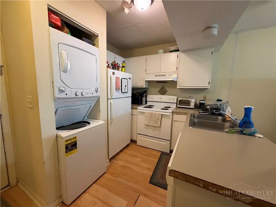 229 E King Street #32, Boone, NC 28607 - #3