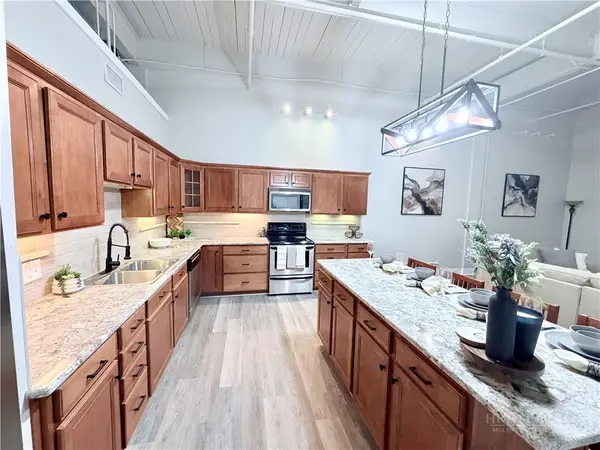 215 S Jefferson Ave #215, West Jefferson, NC 28694
