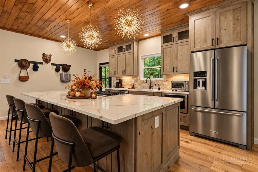 107 Greenbriar Road, Beech Mountain, NC 28604 - #3