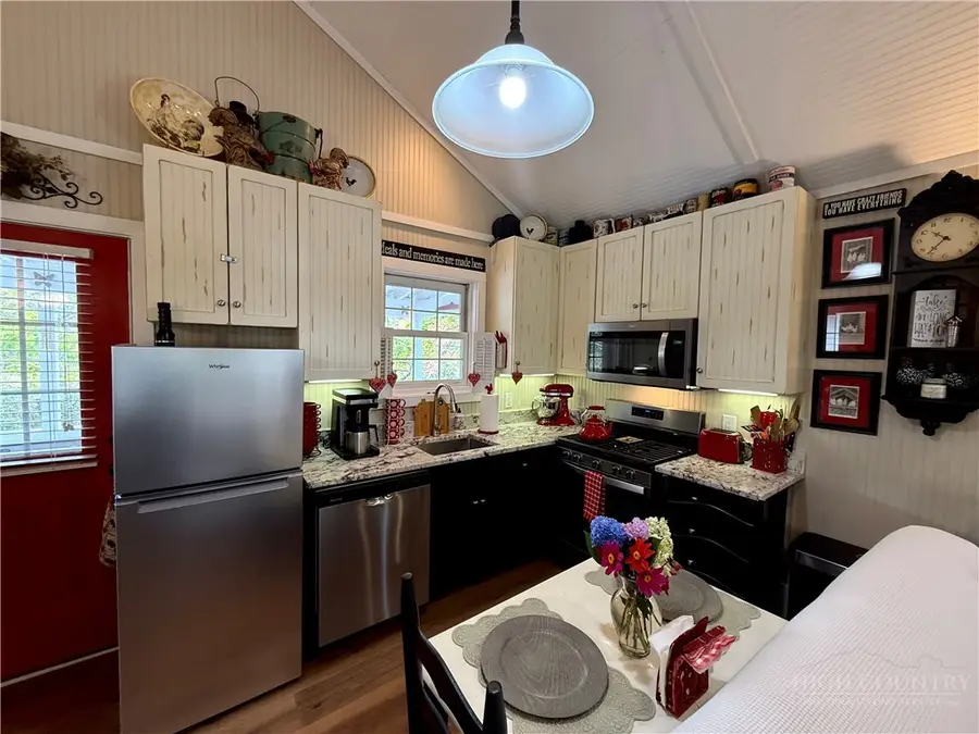 16 Fish Camp Circle, Newland, NC 28657 - #2