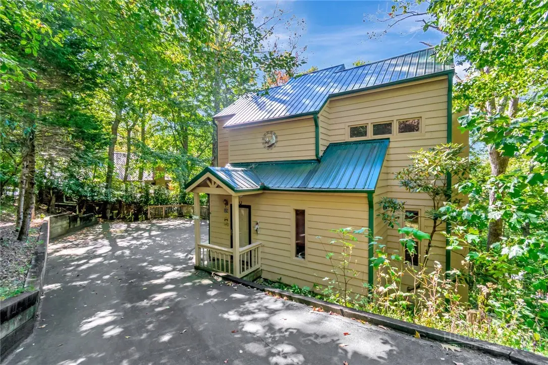 325 Grandview Drive, Seven Devils, NC 28604 - #1