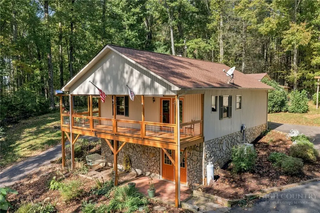 843 Oak Tree Lane, Jefferson, NC 28640 - #1