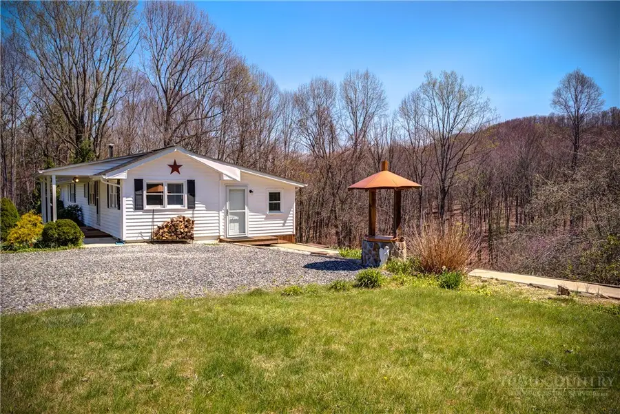 2081 Bakers Ridge Road, Piney Creek, NC 28663 - #2