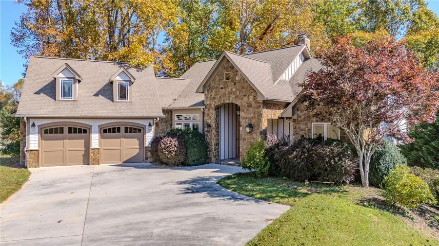 46 North Ridge Lane, Newland, NC 28657 - #2