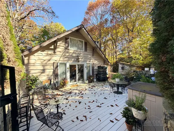 136 On The Rocks, Boone, NC 28607