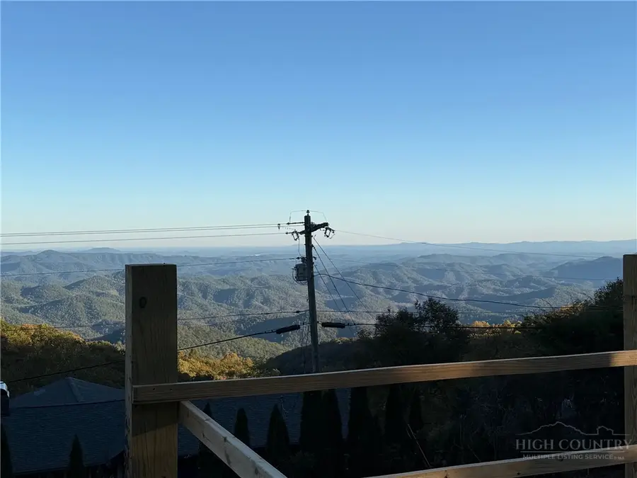 7004 Hummingbird Lane, Blowing Rock, NC 28605 - #2