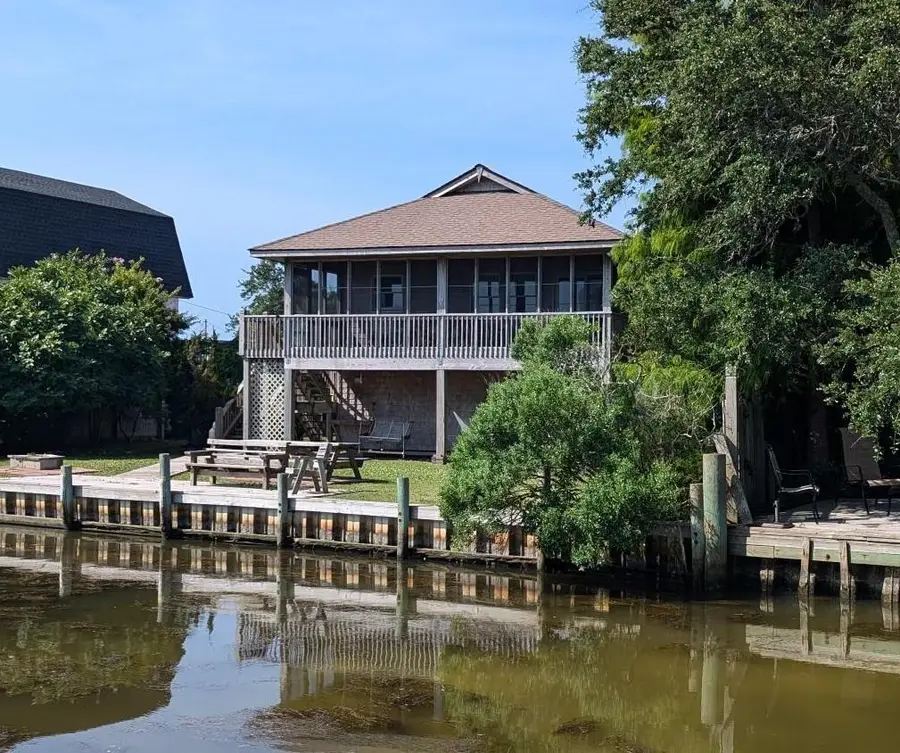52 Fish Camp Lane, Ocracoke, NC 27960 - Image #2
