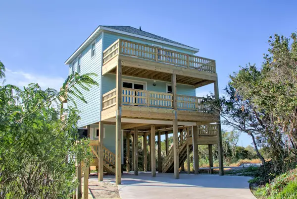 56185 Cedar Ave, Hatteras, NC 27943