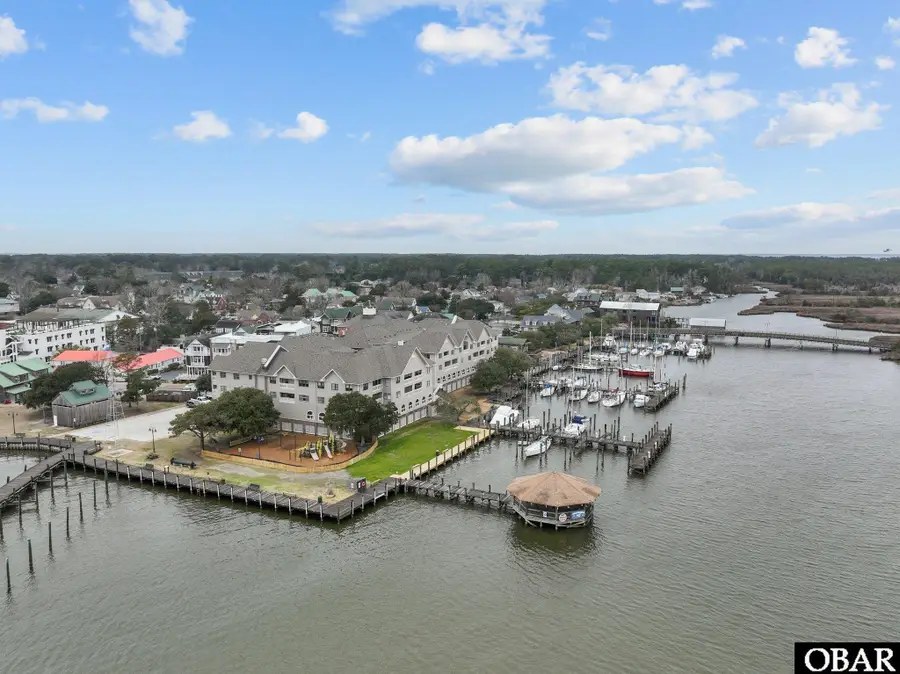 207 Queen Elizabeth Avenue Unit 17, Manteo, NC 27954 - Image #3