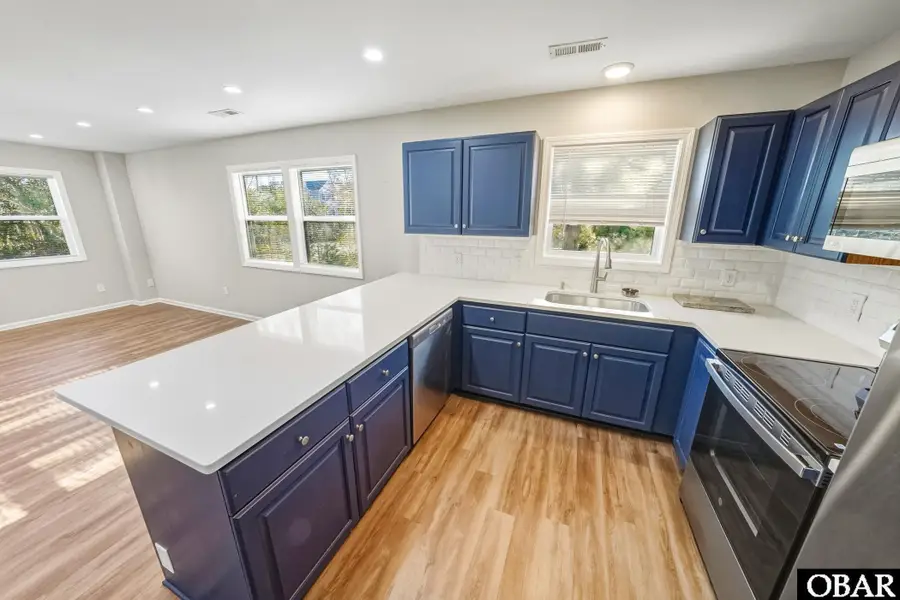 704 Swan Street, Kill Devil Hills, NC 27948 - Image #3