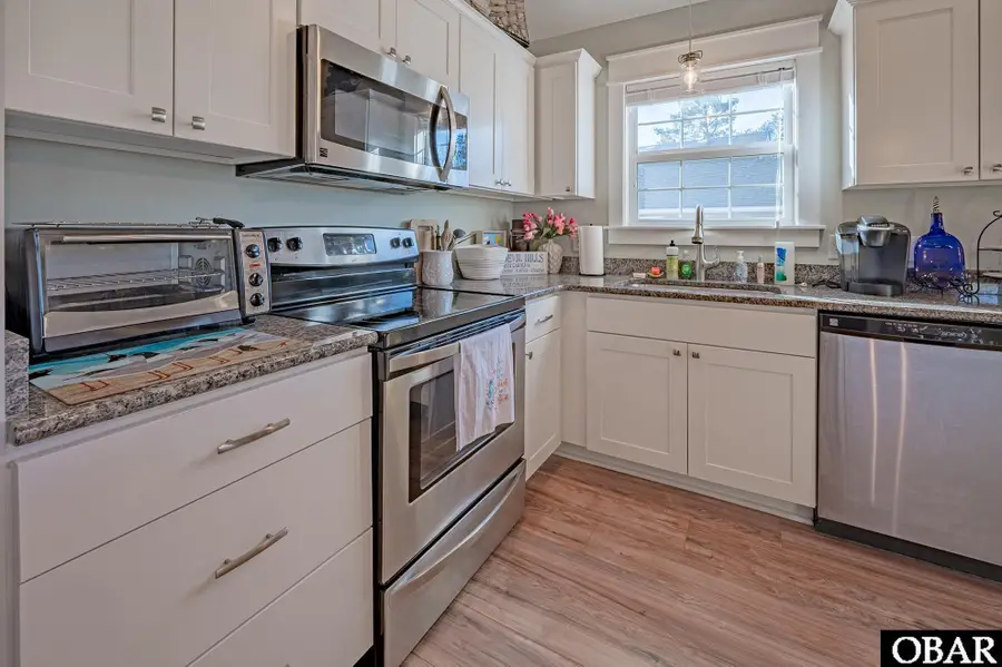 101 W Sir Walter Raleigh Drive, Kill Devil Hills, NC 27948 - Image #2