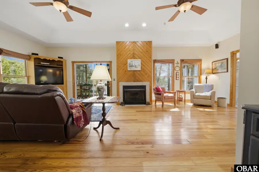 119 W Sir Walter Raleigh Drive, Kill Devil Hills, NC 27948 - #3