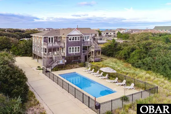 12 Fourth Avenue, Southern Shores, NC 27949